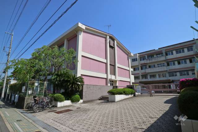 前山小学校