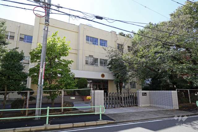 平和小学校