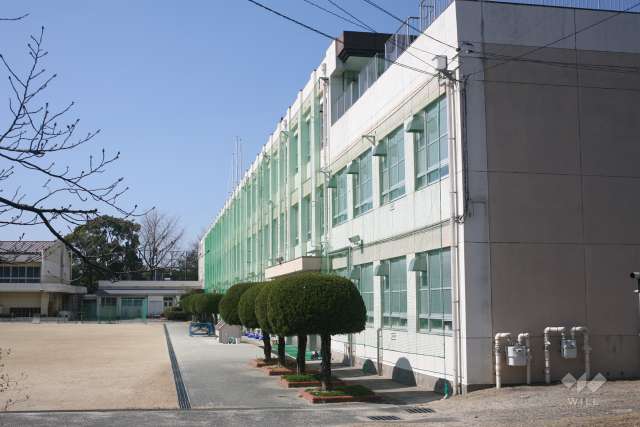鶴舞小学校