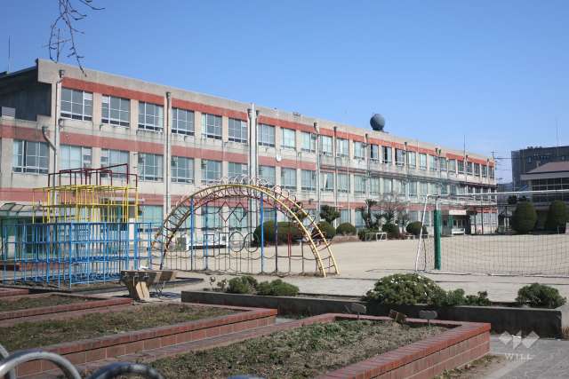 白金小学校