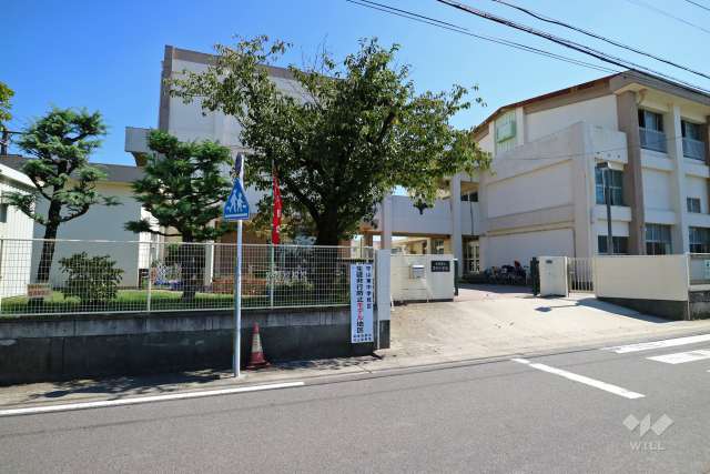 苗代小学校