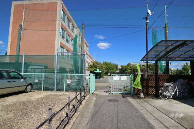 森孝西小学校