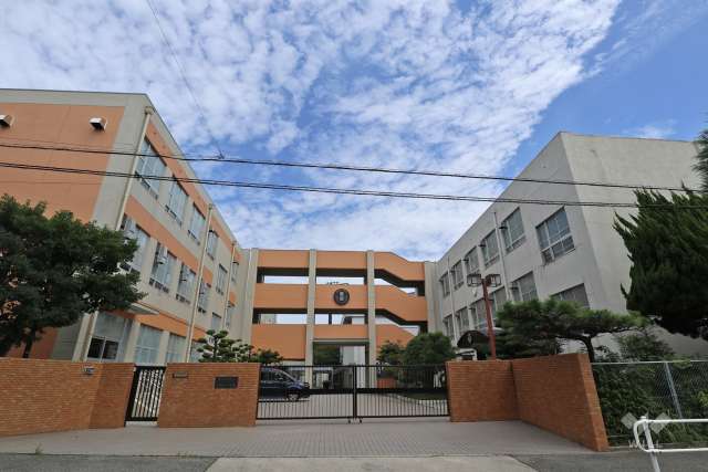 豊岡小学校