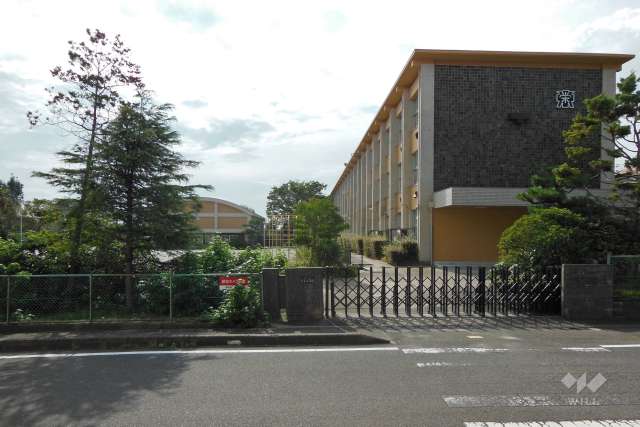 東栄小学校