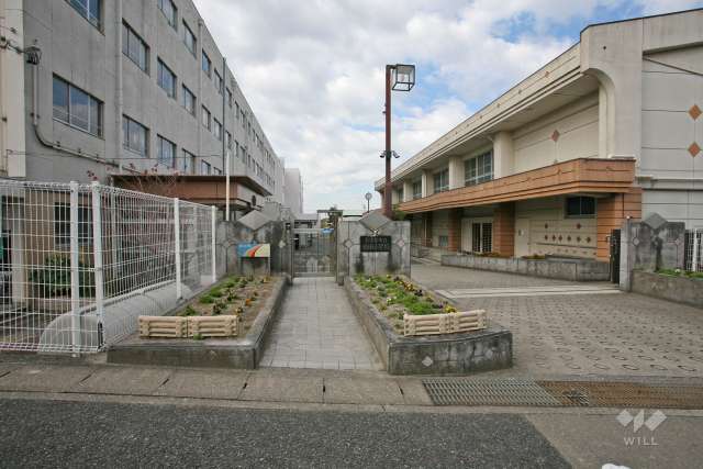 植田小学校