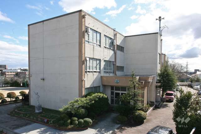 片平小学校