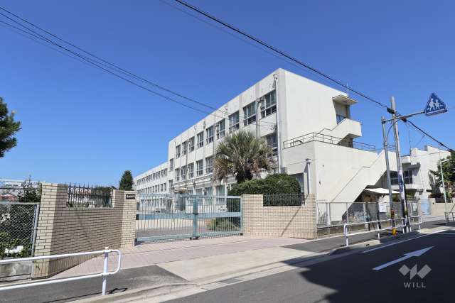 日吉小学校