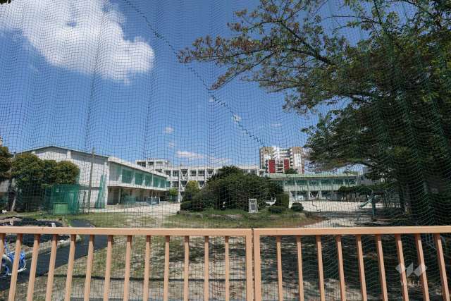 西築地小学校