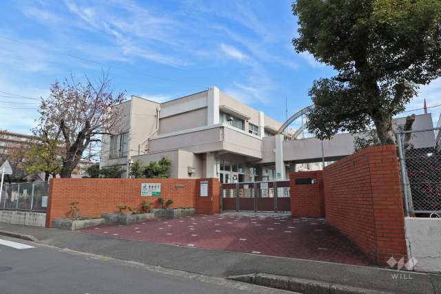 成章小学校