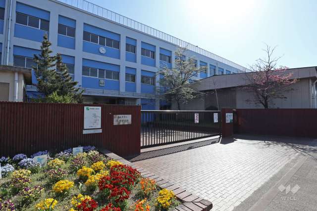 南陽中学校
