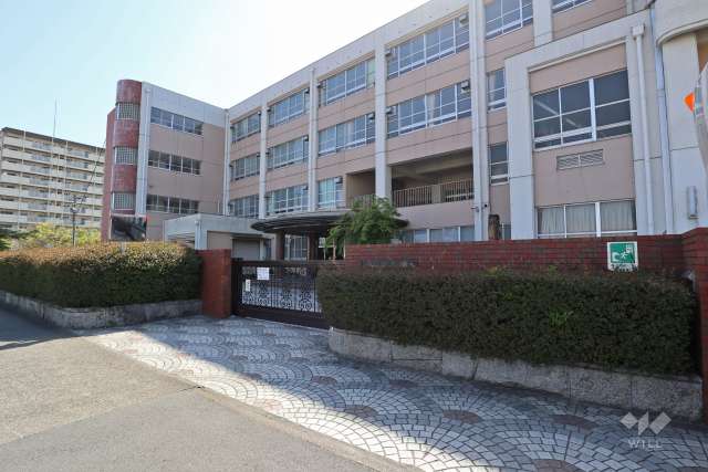 南陽東中学校