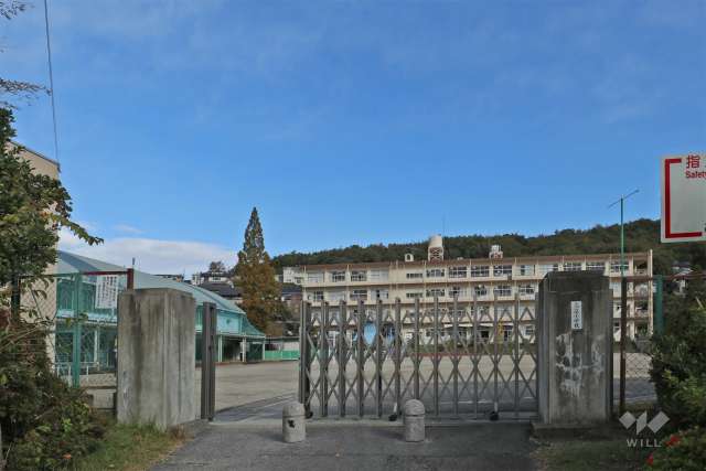 高座小学校