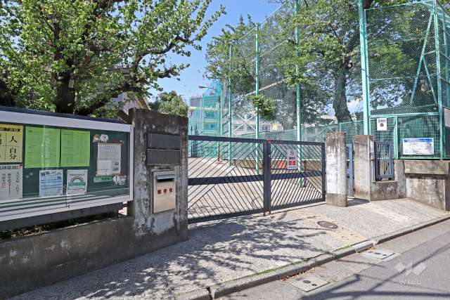 鉢山中学校