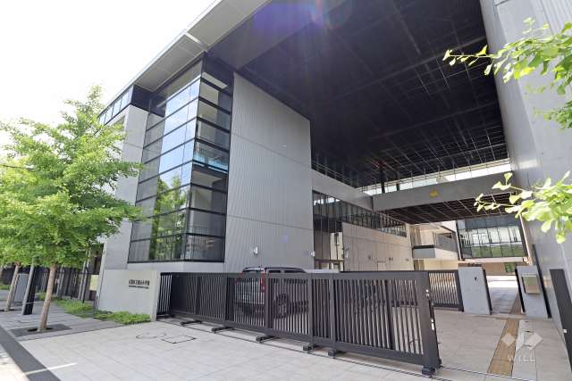 東山小学校