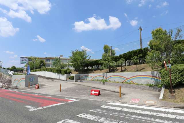 八幡小学校