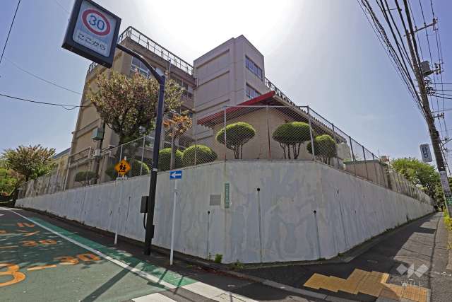 千歳台小学校