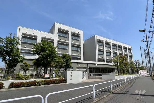 世田谷中学校