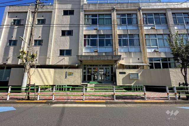 中富小学校