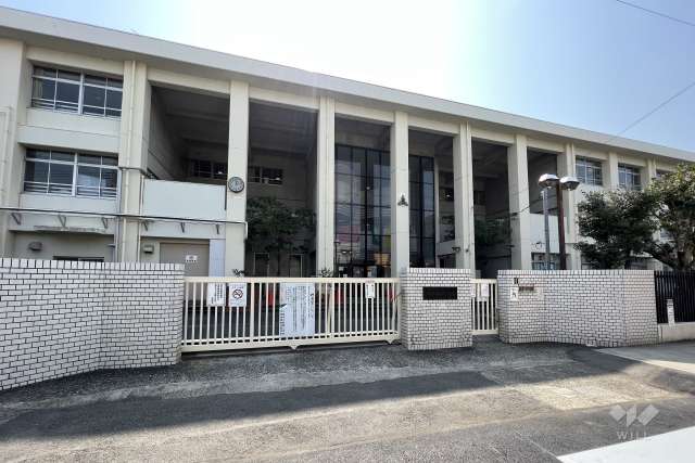 新城小学校