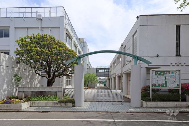 用賀中学校