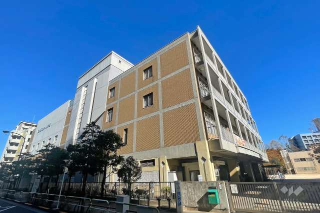 汐入小学校
