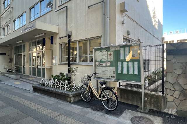 赤土小学校