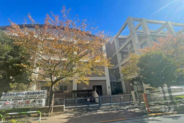 第三中学校