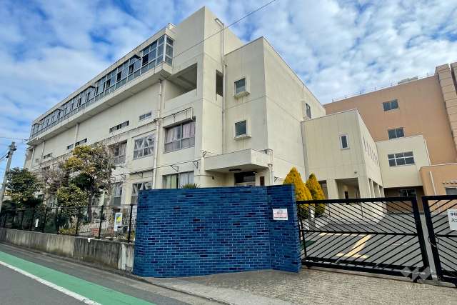 青木中央小学校