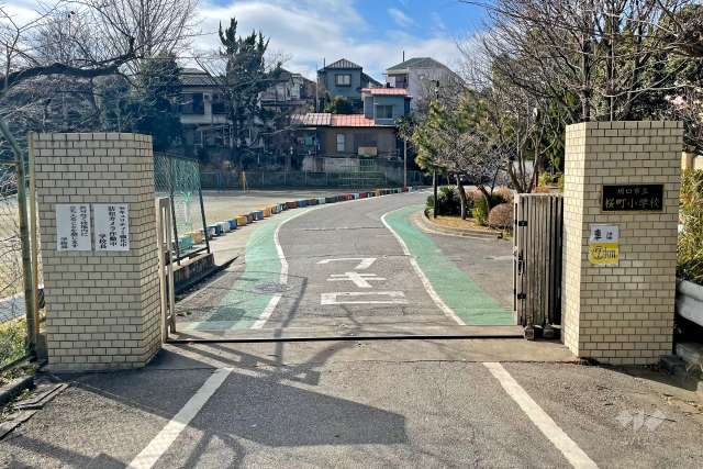 桜町小学校
