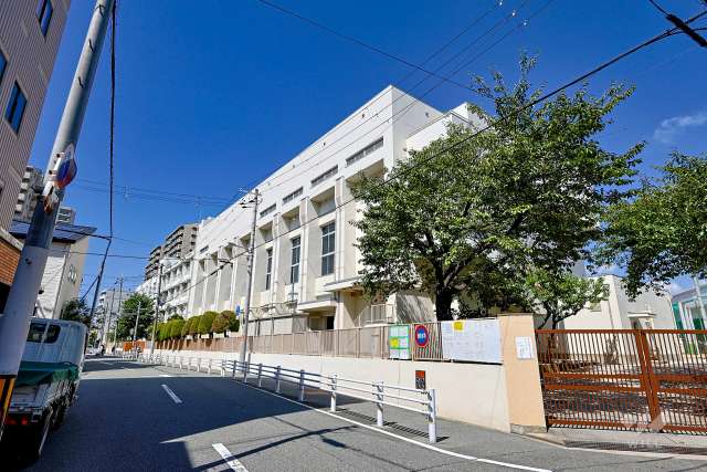 八阪中学校