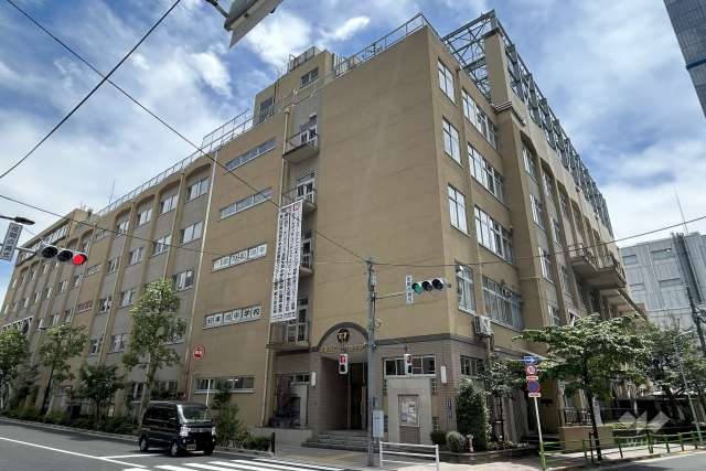 日本橋中学校