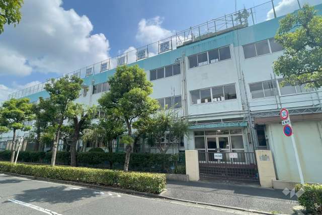 上平井小学校
