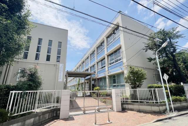 末広小学校