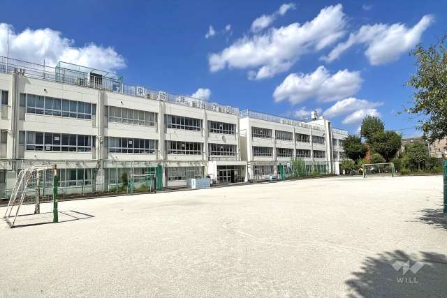 東綾瀬小学校