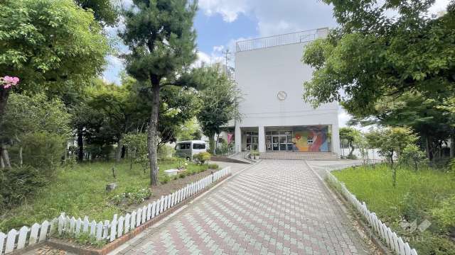 上小松小学校