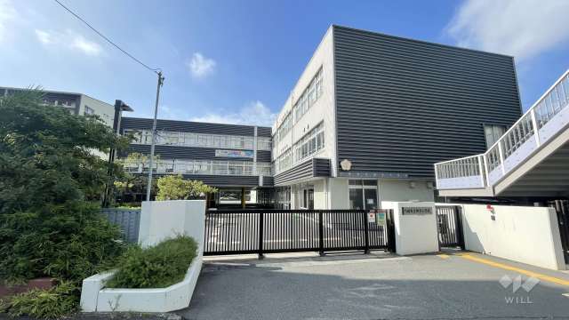 御幸小学校