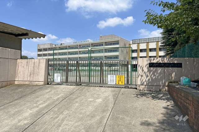 第六中学校