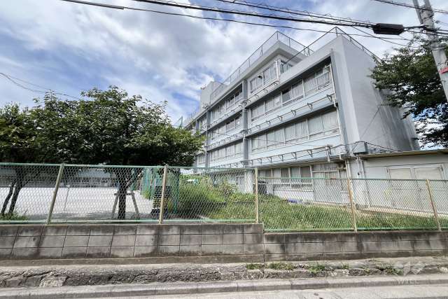 三鷹の森学園第五小学校