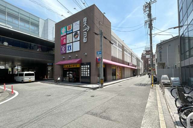 ライフ 今津駅前店