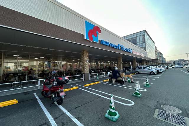 万代 西宮前浜店