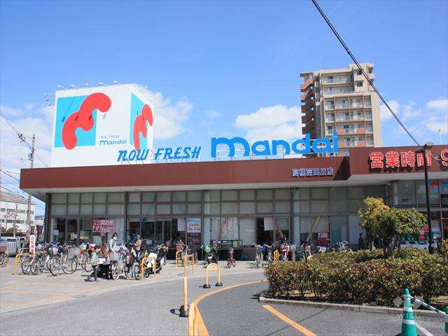 万代 高槻富田丘店