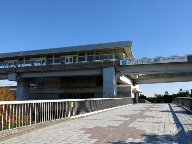 六甲アイランド線「アイランド北口」駅の外観