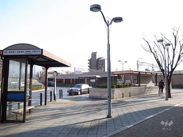 JR東西線「加島」駅の外観