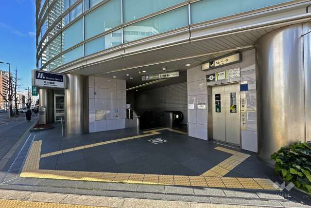 大阪メトロ長堀鶴見緑地線「西大橋」駅の外観