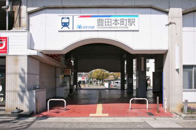 名鉄常滑線「豊田本町」駅の外観