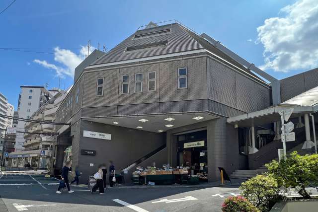 京王井の頭線「神泉」駅の外観