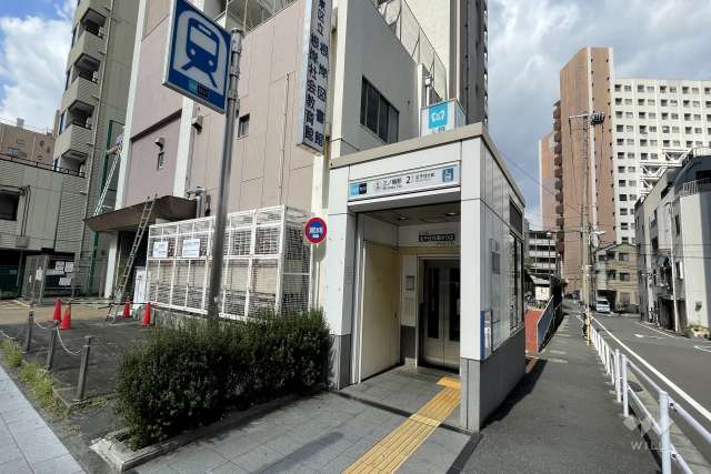 東京メトロ日比谷線「三ノ輪」駅の外観