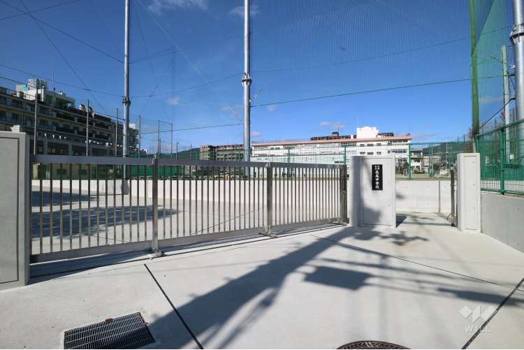 長尾中学校の写真