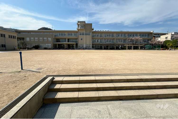 山手小学校の写真