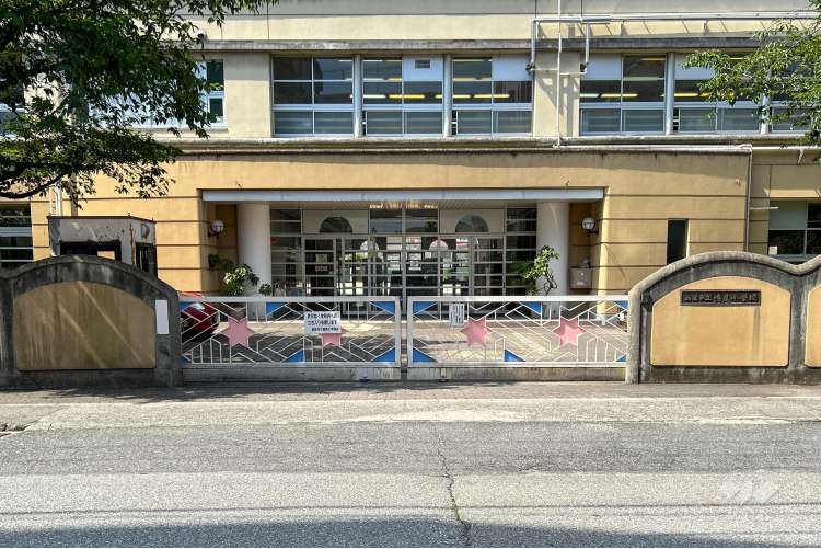 鳴尾小学校の写真